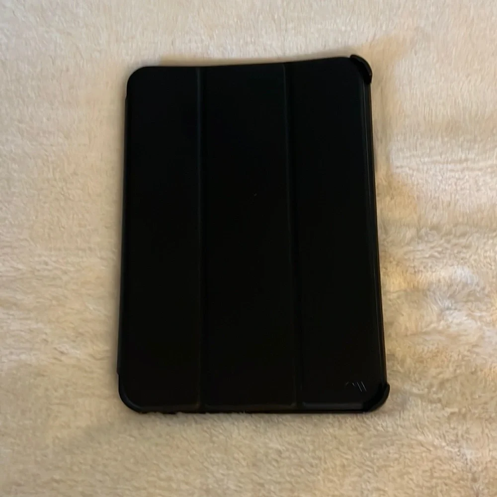 Excellent condition IPad Mini 6 case